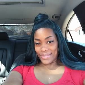 Meet your Posher, Dee dee